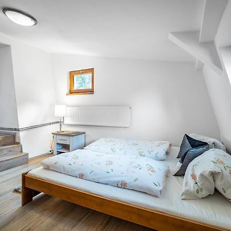Apartmany Chata Jedlova Hora Йиржетин-под-Едловоу Экстерьер фото