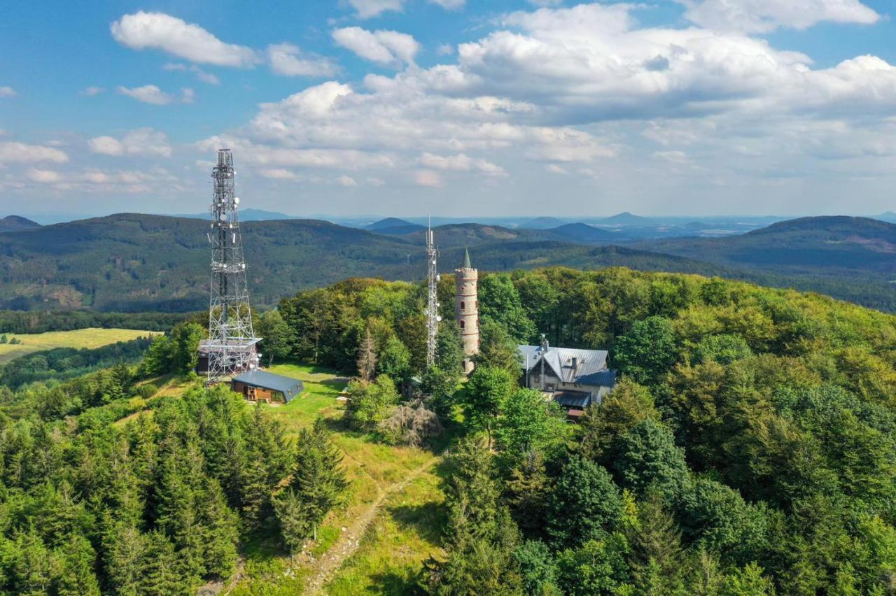 Apartmany Chata Jedlova Hora Йиржетин-под-Едловоу Экстерьер фото